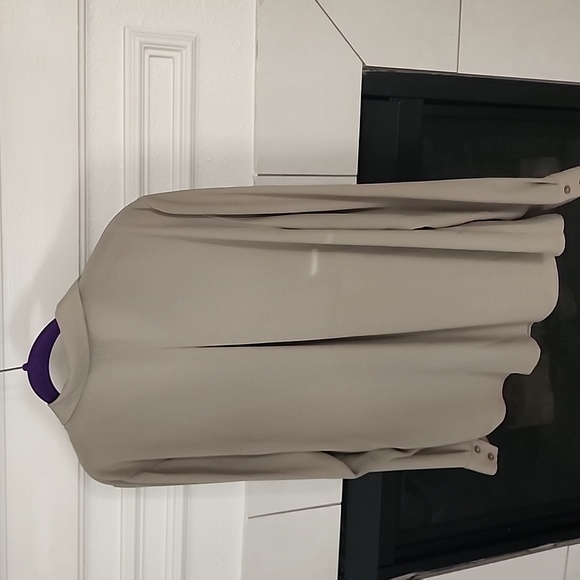 WHBM Sheer Button Down - Picture 3 of 3